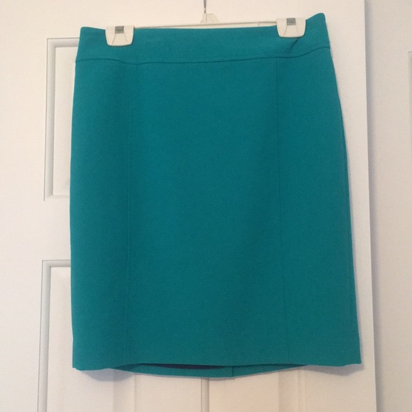 LOFT Dresses & Skirts - LOFT pencil skirt